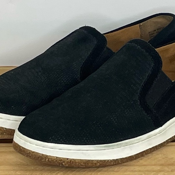 Aetrex Kenzie black animal print slip-on comfort sneakers size 10 - Picture 2 of 11